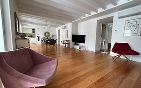 Intendente Charming Apartment By Innkeeper